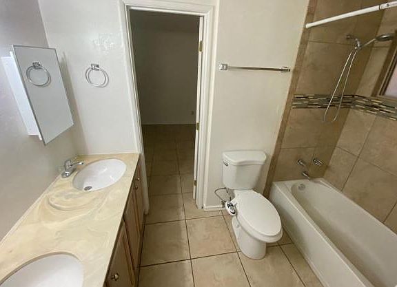 4th image of 2131 N Margaret Ave APT A