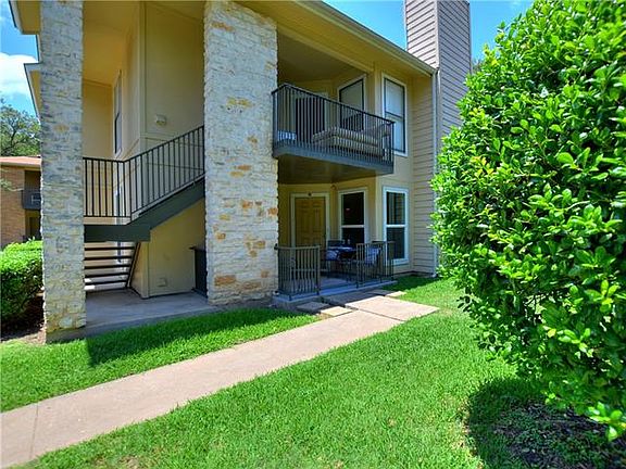 3rd image of 10616 Mellow Mdws APT 4D