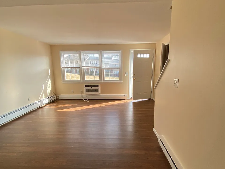 West Hill Apartments