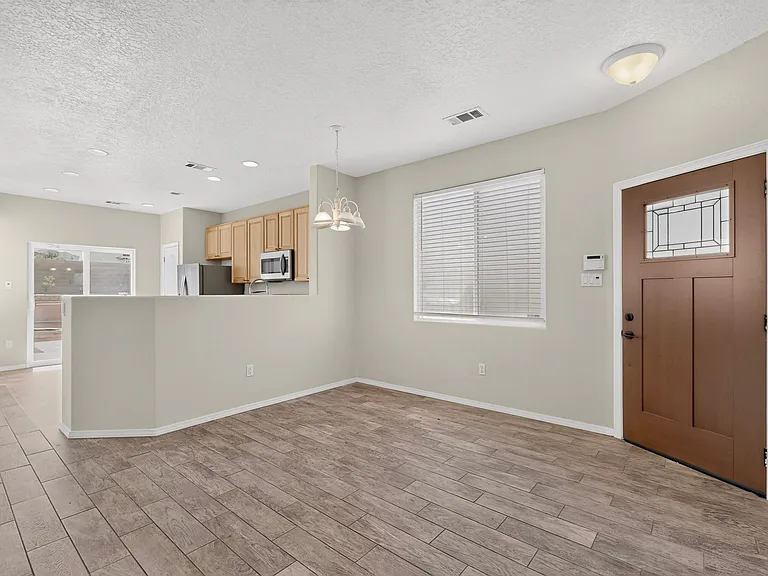 2323 Margarita Dr SE — Photo 10