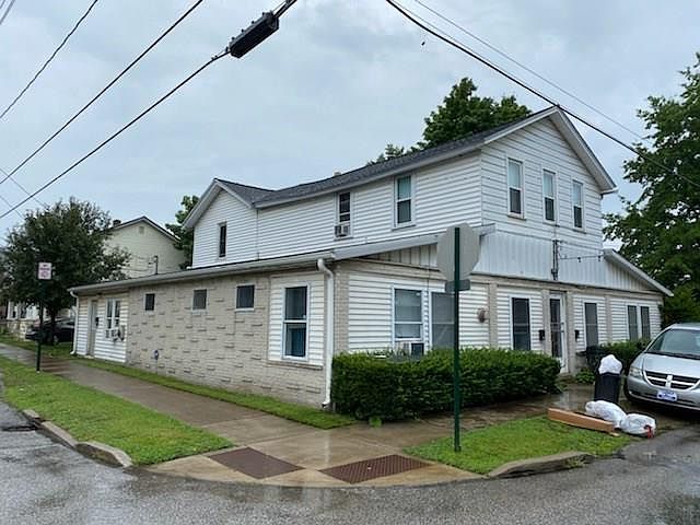 2nd image of 75 Clinton St