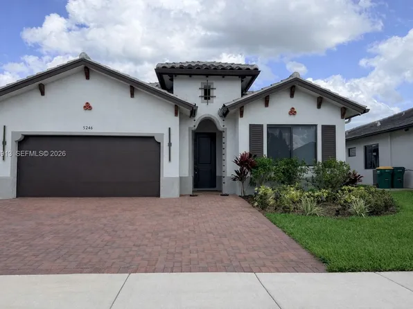 5246 Karlia Dr, Immokalee, FL 34142