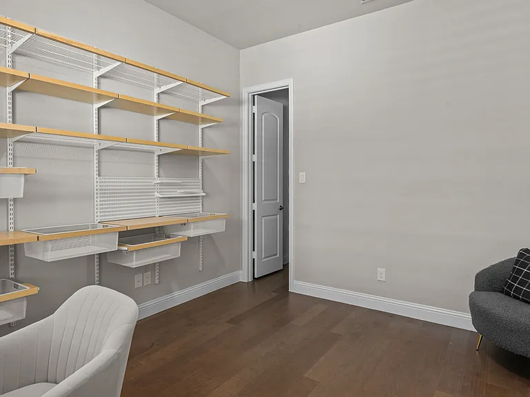 5801 Fuder Dr — Photo 27