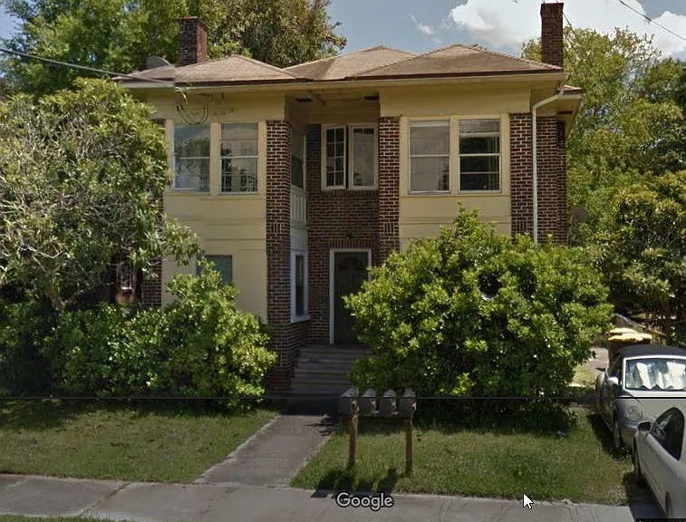2886 College St — Photo 1