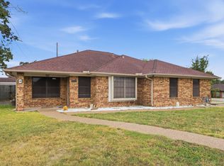 3727 Ravenwood Dr, Bryan, TX 77802