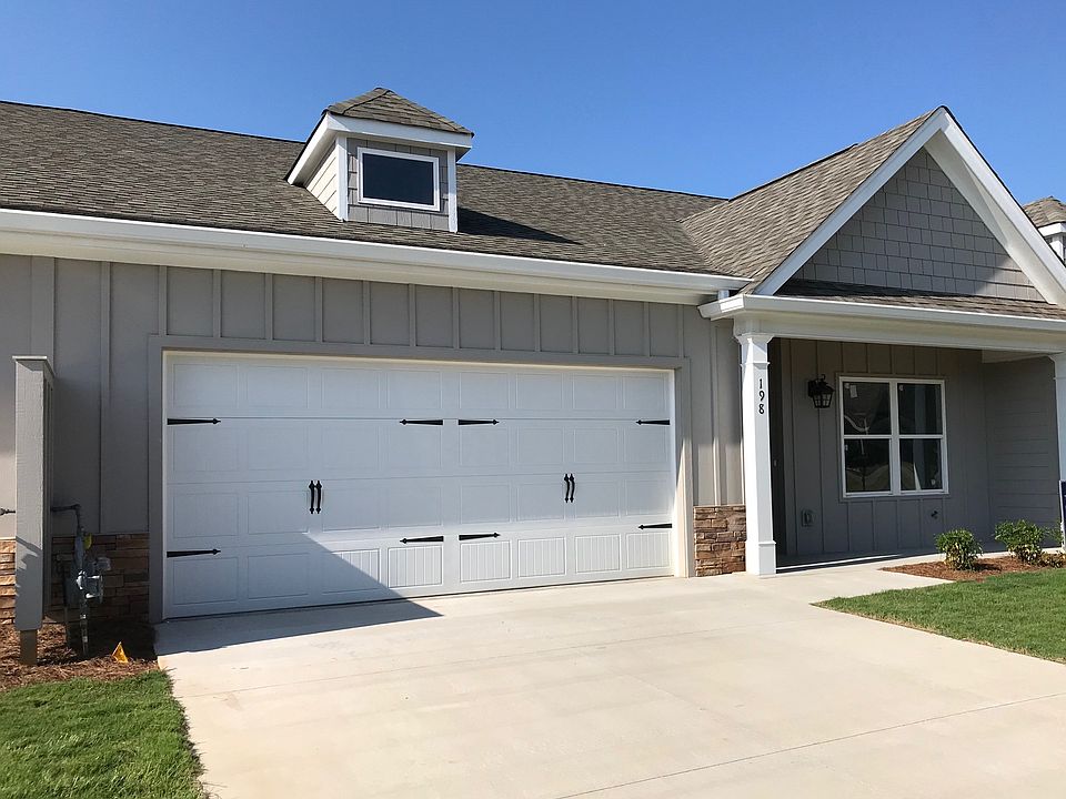 1st image of 198 Village Dr