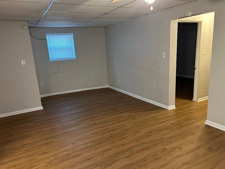 Living Room reverse angle