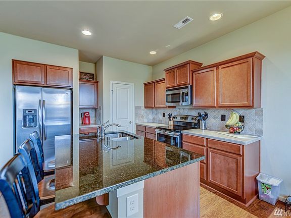 5th image of 625 204th Street Ct E