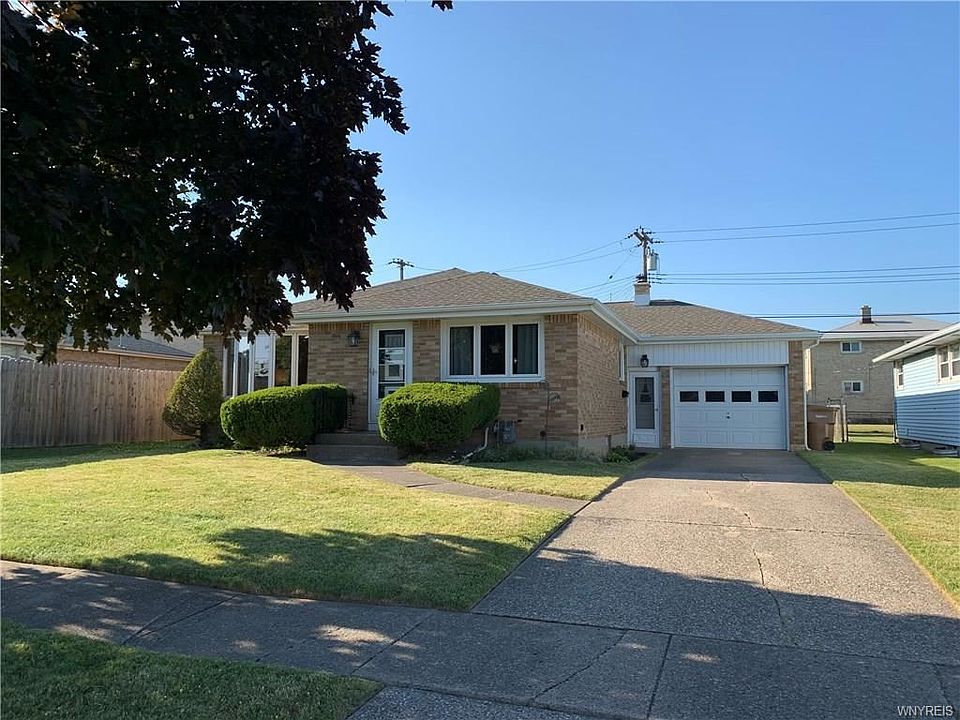 1st image of 130 Temple Dr