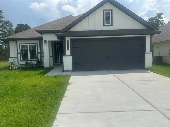 235 New Dawn Trl, Huntsville, TX 77320