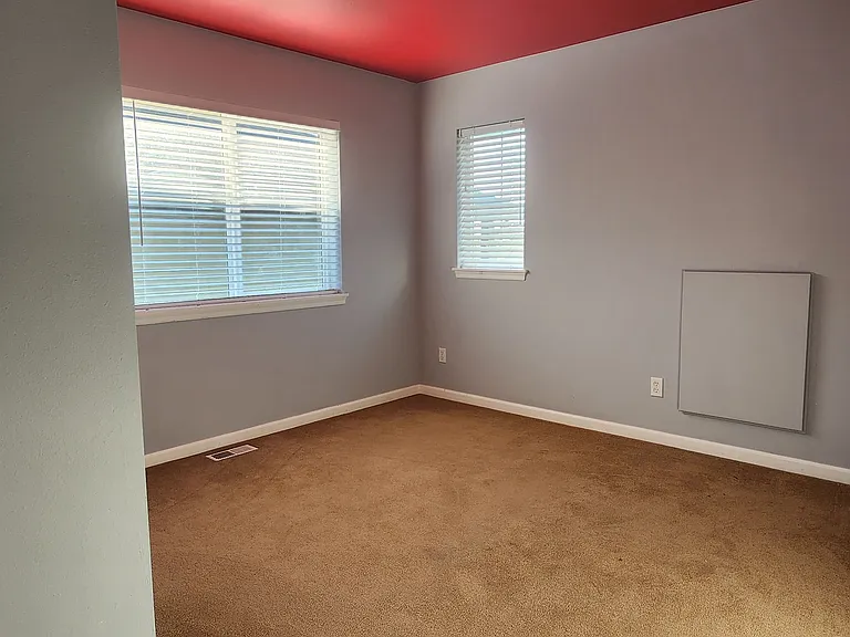 3167 NE Magnolia St — Photo 11