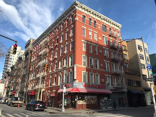 Rented by NY Living Solutions | media 22