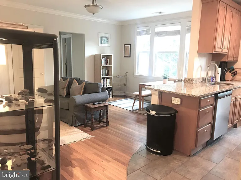 401 Commonwealth Ave #31A — Photo 3