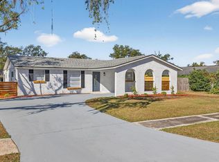804 Walnut Dr, Seffner, FL 33584
