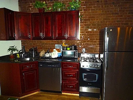 Rented by Friedman Roth Realty | media 10