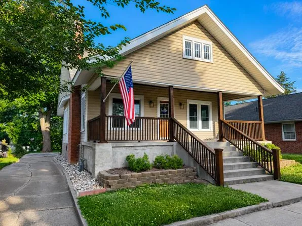 311 Jackson St, Macon, MO 63552