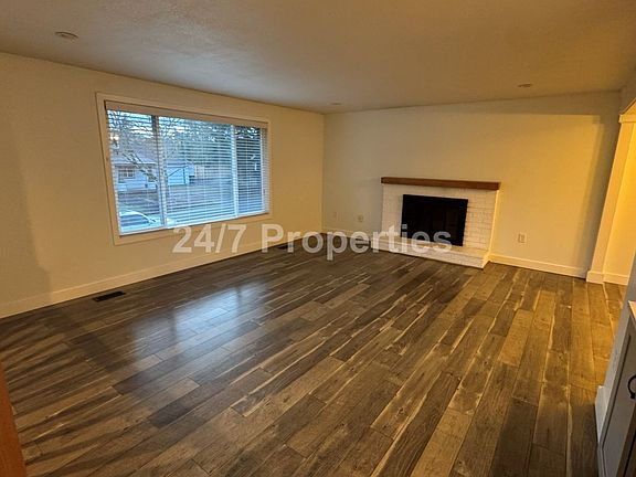 2nd image of 18905 Allegheny Dr