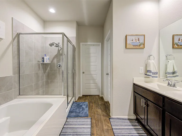 1615 Goose Island Ln — Photo 8