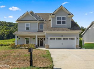 133 Forest Creek Pkwy, Oak Ridge, TN 37830