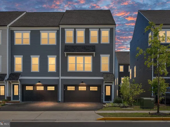 1781 Cherry Birch St, Dumfries, VA 22026