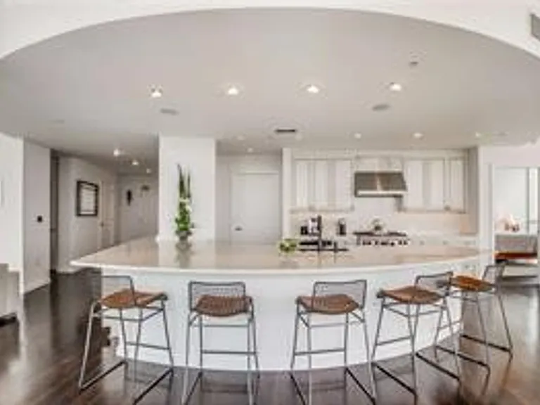 3325 Piedmont Rd NE #2205 — Photo 15
