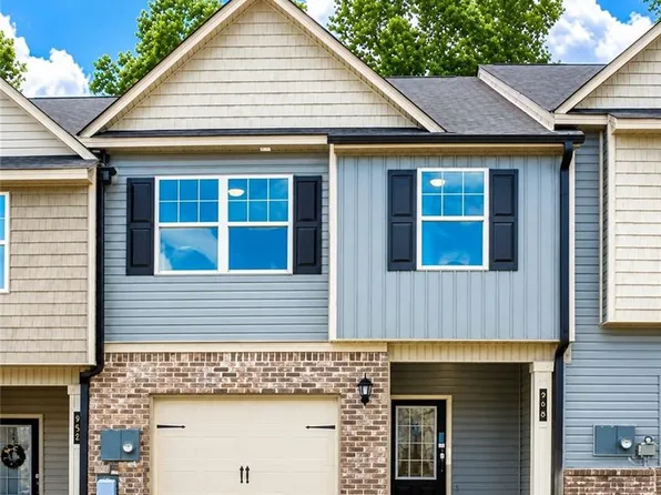 349 Turtle Creek Dr, Winder, GA 30680