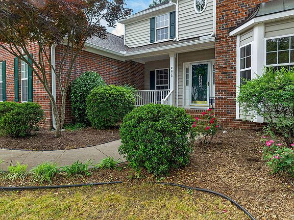 2nd image of 2030 Prairie Ridge Ct