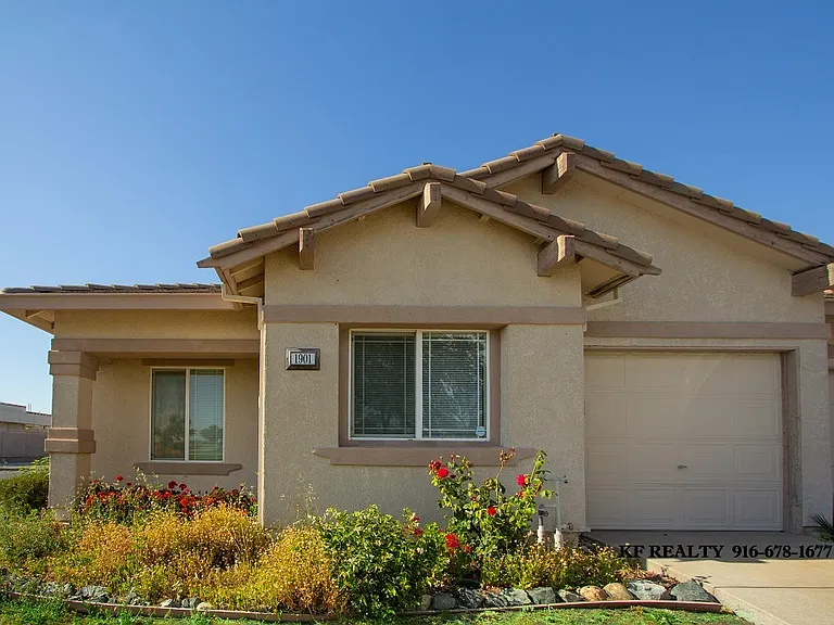 1901 Expedition Way — Photo 1