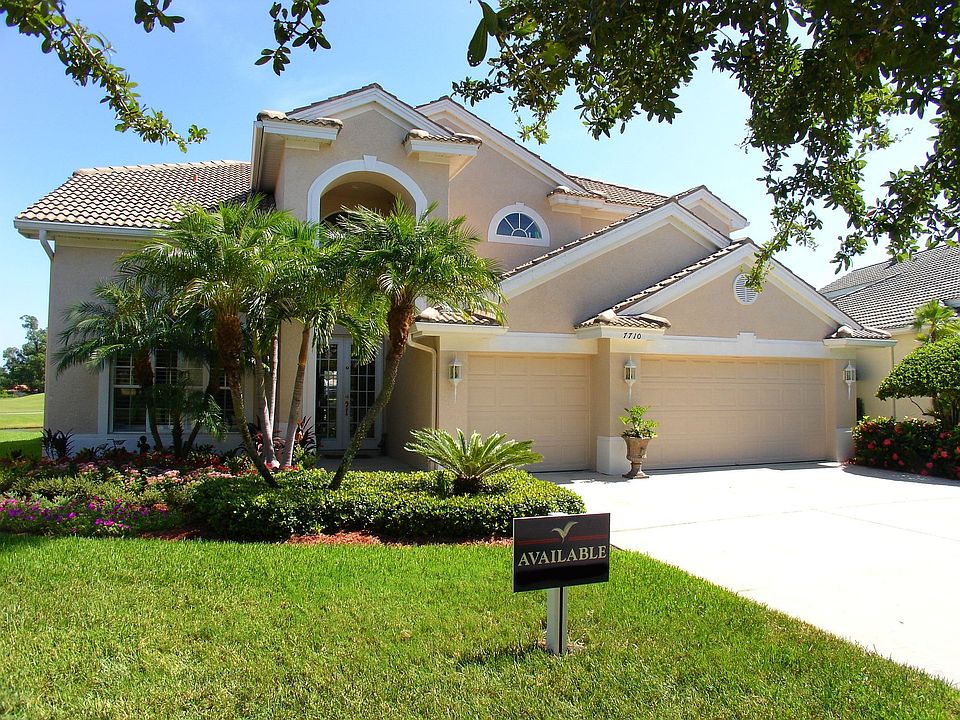 Beautiful waterview home
