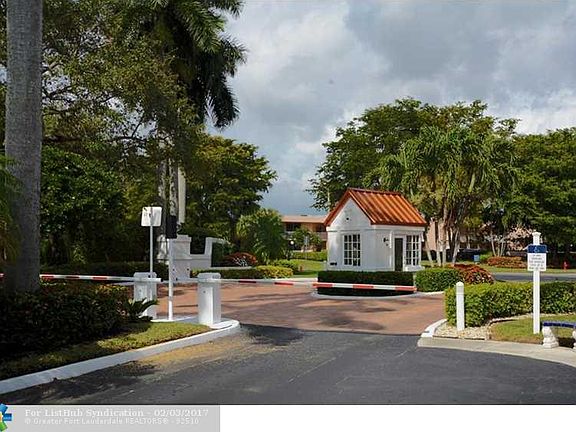 3rd image of 4128 W Palm Aire Dr APT 282D