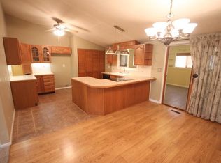 1215 Hartford St, Salina, KS 67401