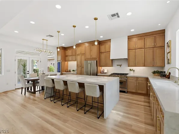 65 Twilight Rose St, Las Vegas, NV 89138