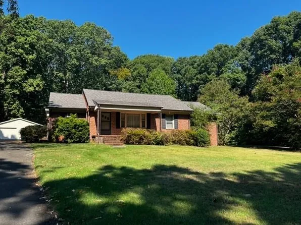 165 Forest Hill St, Clarksville, VA 23927