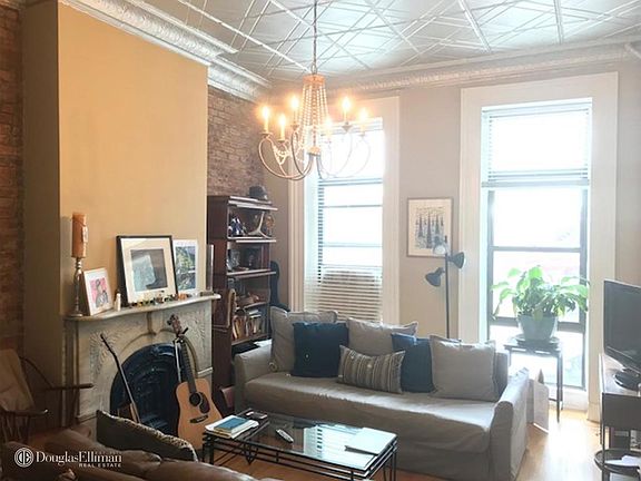 2nd image of 53 Woodhull St #2
