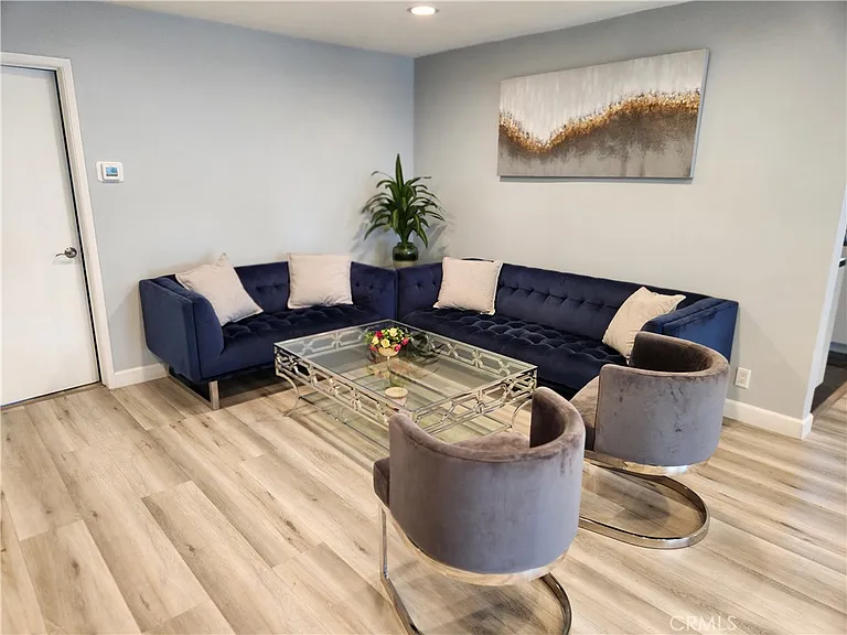 7847 Goodland Ave — Photo 5