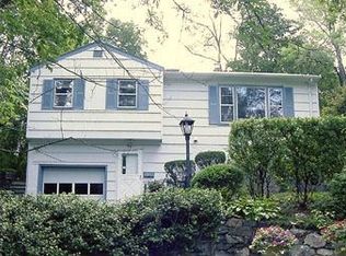 13 Harbor Dr, Port Chester, NY 10573