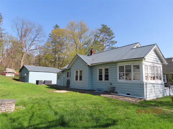 34 Crescent Dr, Kirkwood, NY 13795