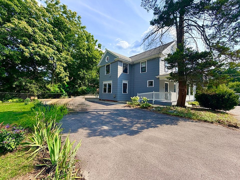 1st image of 21 Maple St