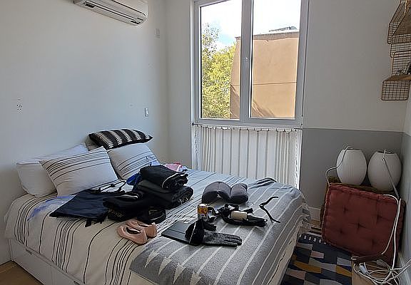 4th image of 420 Tompkins Ave #4A