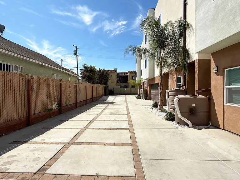 1491 Atlantic Ave — Photo 12