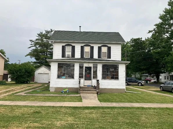101 S Spring St, Franklin Grove, IL 61031