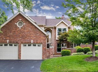 1512 Mallard Pointe Ct, Chesterfield, MO
