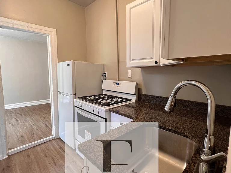 611 W Turner St #4 — Photo 6