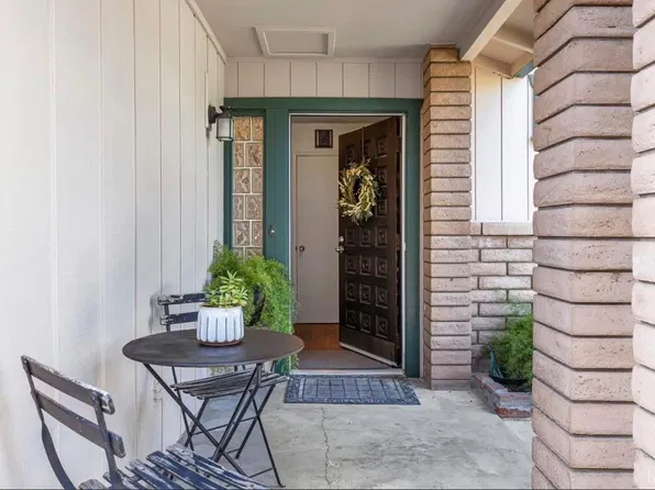 512 E Monterey St, Avenal, CA 93204