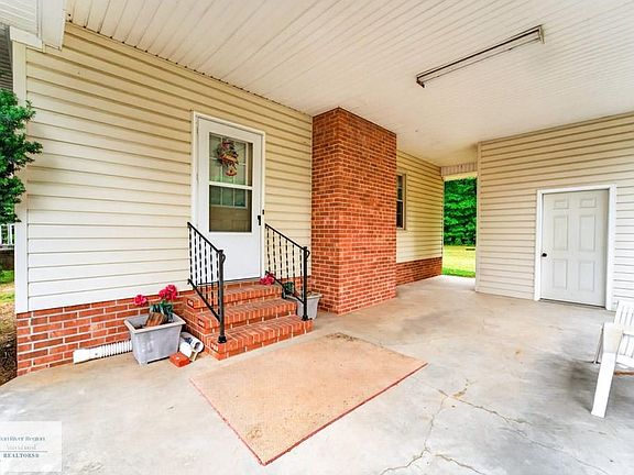 4th image of 2041 Love Shop Rd S