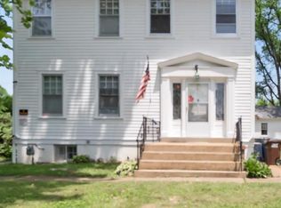 121 Woodstock Rd, Saint Louis, MO