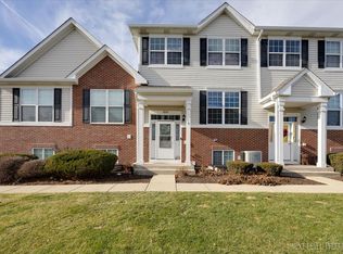 2265 Beresford Dr, Yorkville, IL 60560