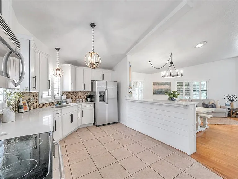 1261 12th Ct SW — Photo 21