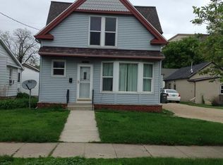 111 6th St NW, Rochester, MN 55901