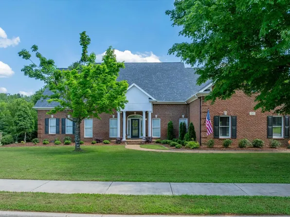 261 River Cove Rd, Huntsville, AL 35811